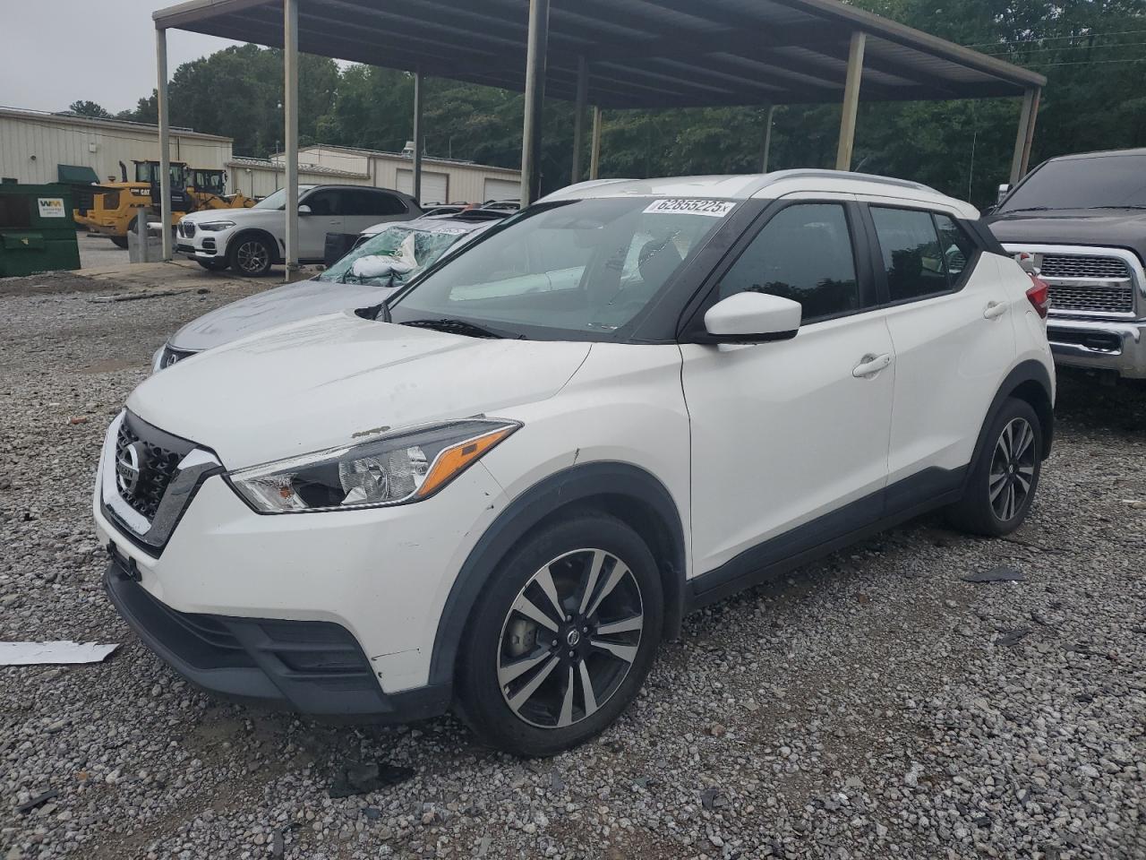 NISSAN KICKS S