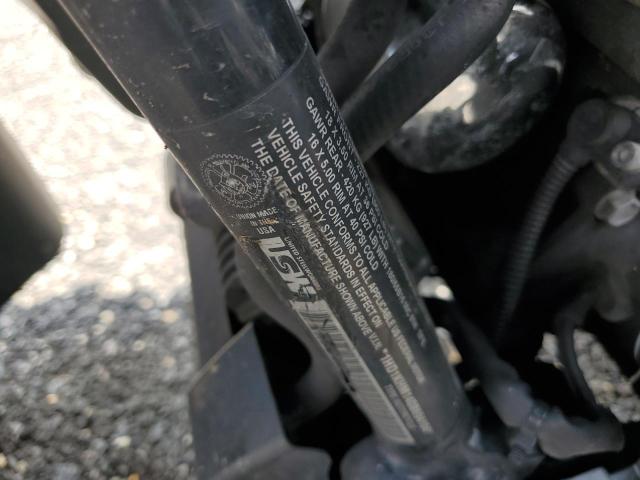 2013 HARLEY-DAVIDSON FLTRX ROAD 1HD1KHM14DB694104