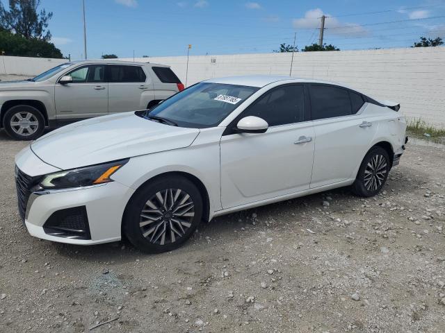 NISSAN ALTIMA SV