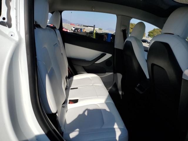 2021 TESLA MODEL Y 5YJYGDEE2MF072948