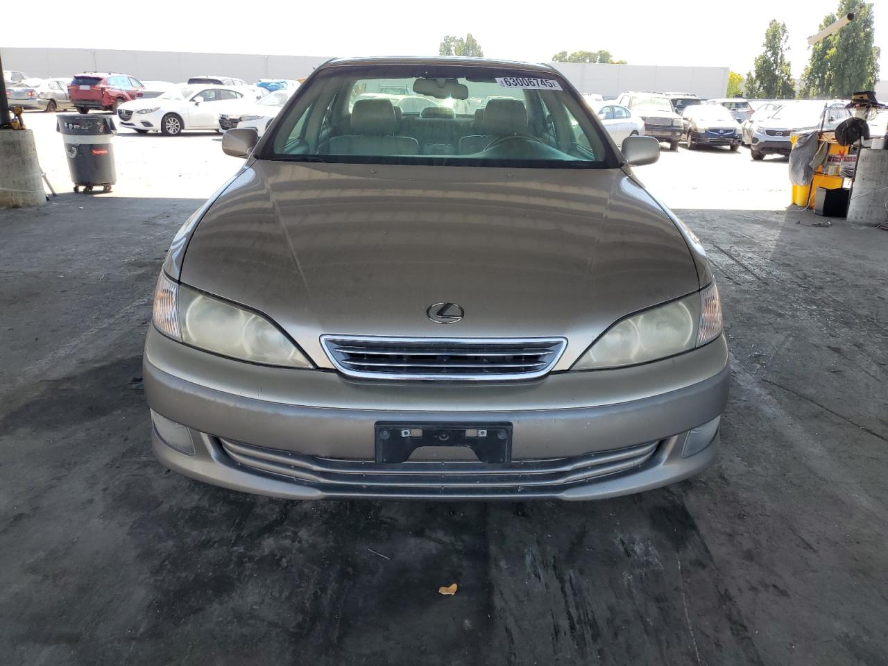 Lot #3234763409 2000 LEXUS ES 300