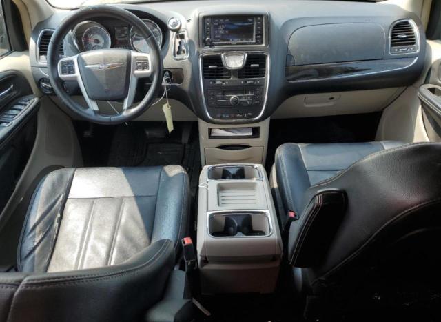 2016 CHRYSLER TOWN & COU - 2C4RC1BG6GR205496