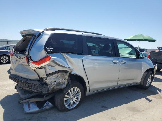 TOYOTA SIENNA XLE 2014 blue  gas 5TDYK3DCXES496657 photo #4