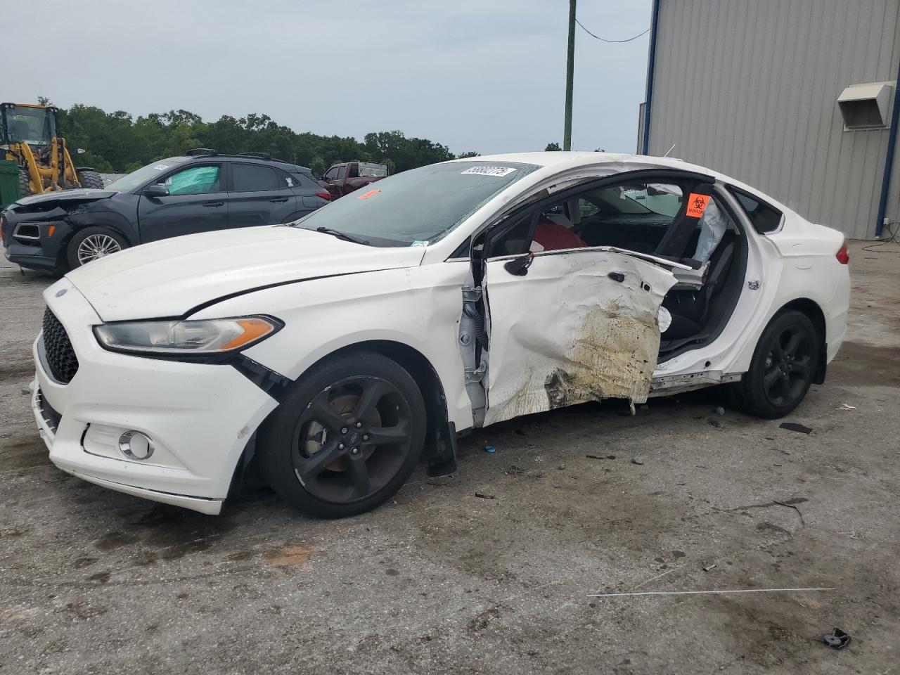 FORD FUSION SE