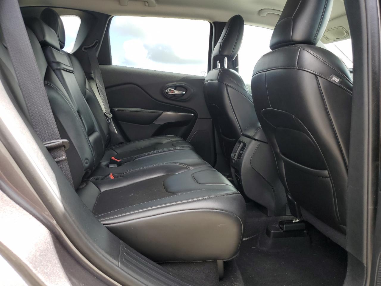 Jeep Cherokee l 2019