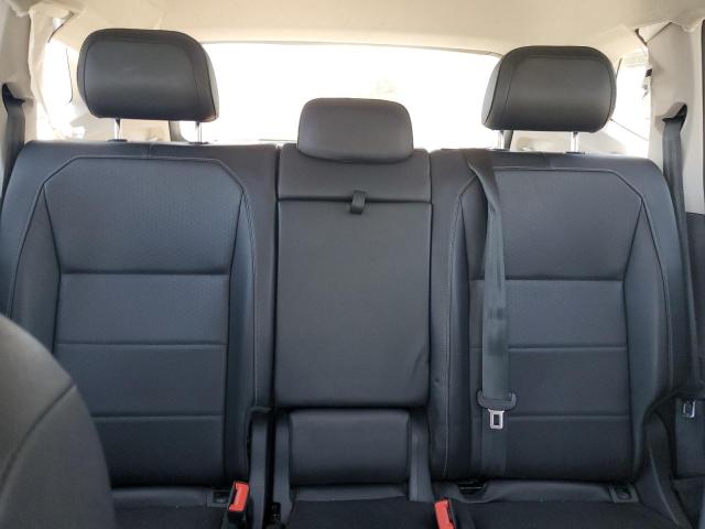 2018 VOLKSWAGEN TIGUAN SE - 3VV2B7AX4JM153956