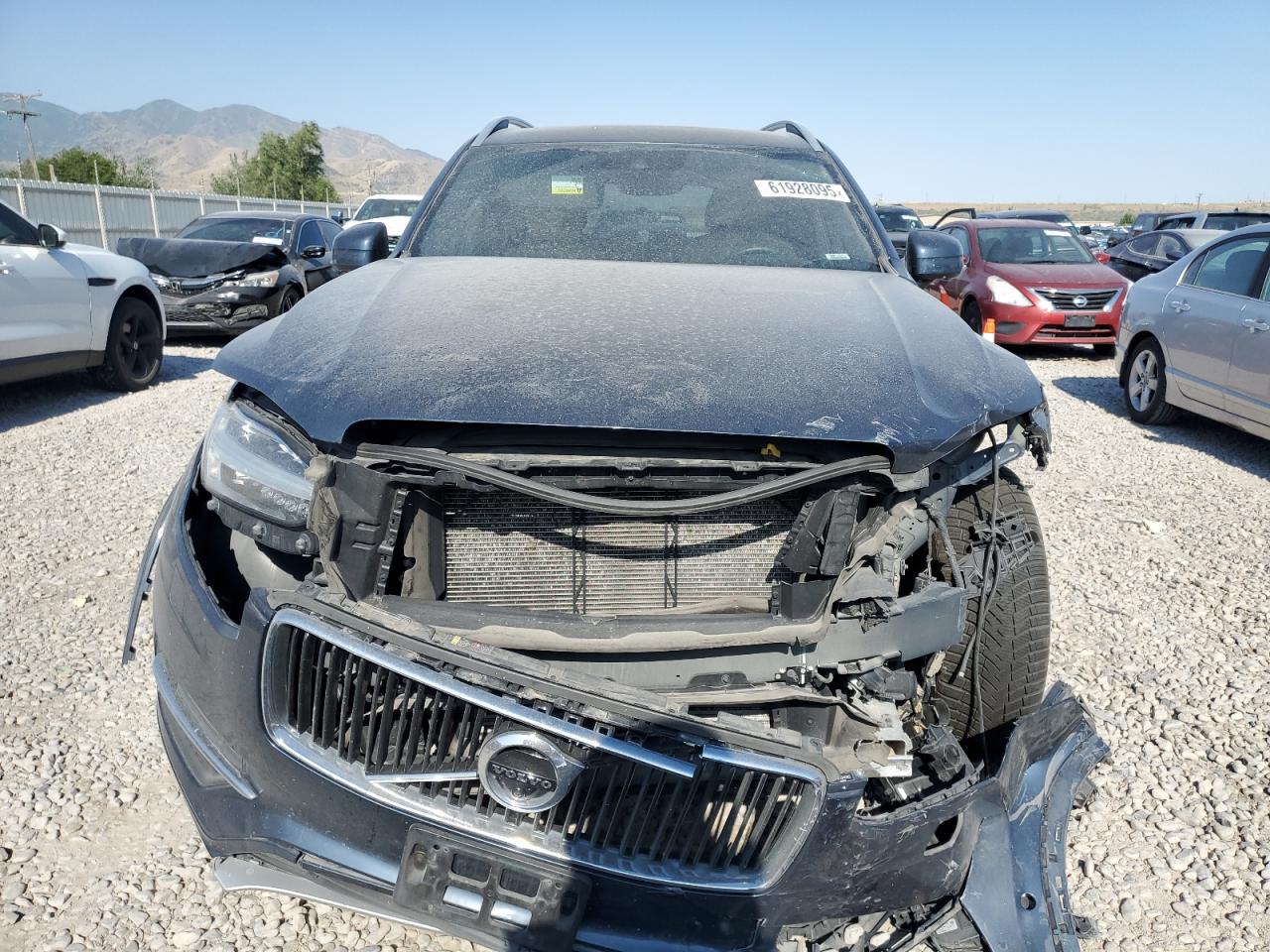 VOLVO XC90 T6 MOMENTUM