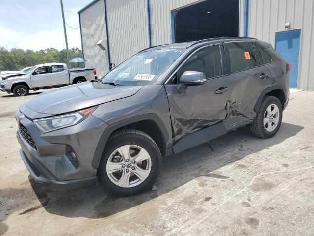 TOYOTA RAV4 XLE 2020 gray  gas 2T3W1RFV3LW063897 photo #1