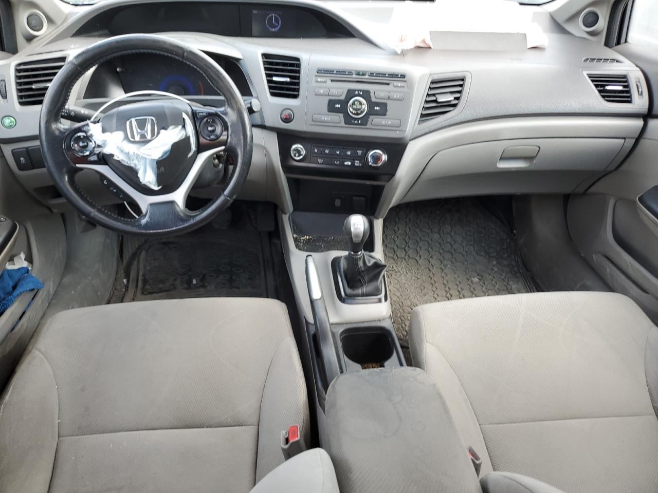 Honda Civic lx 2012