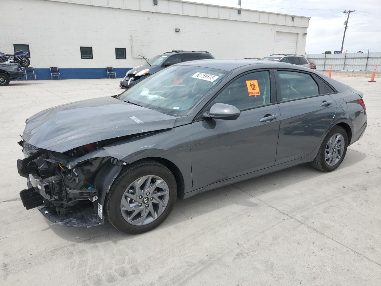 HYUNDAI ELANTRA BLUE