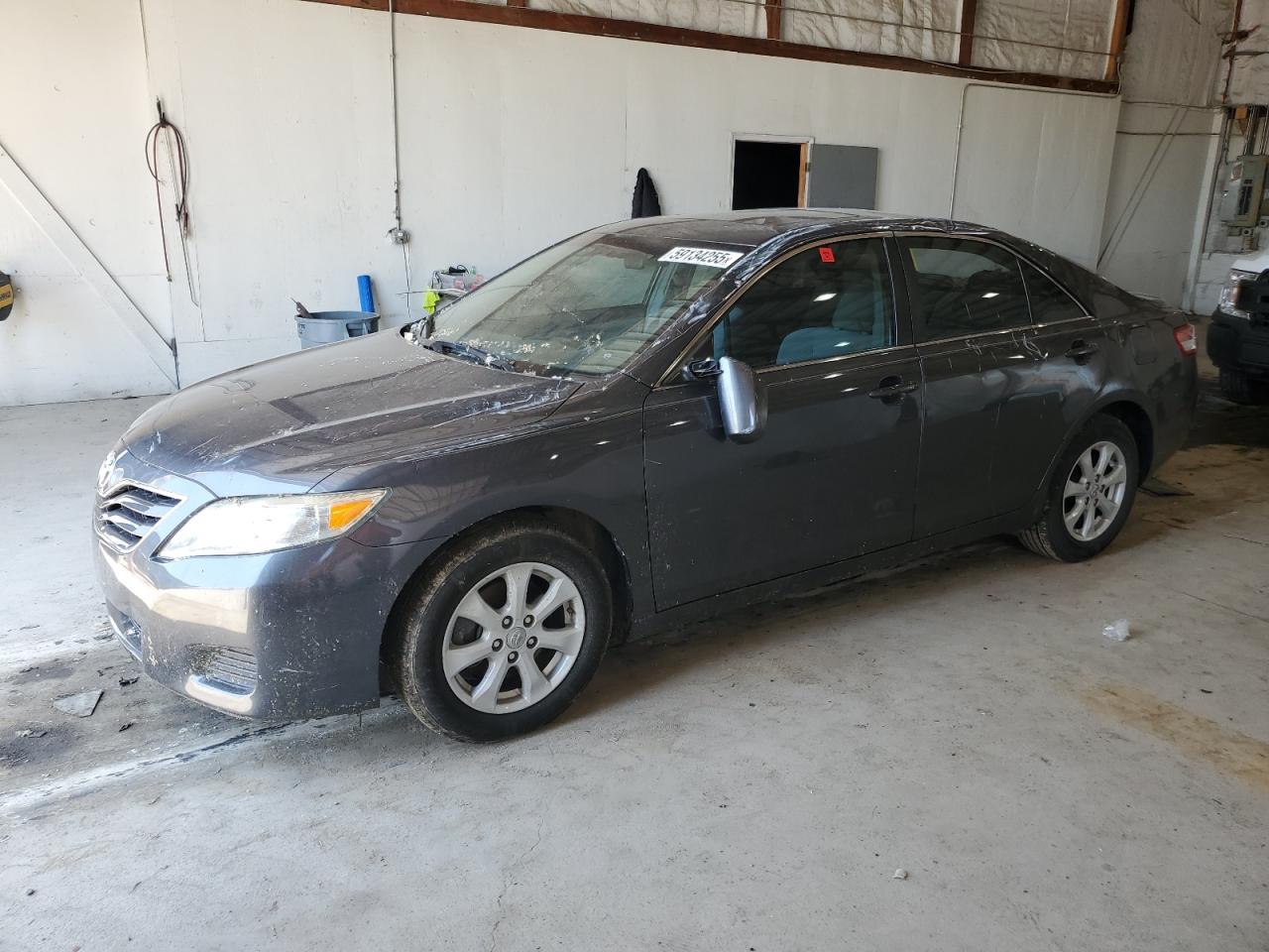 TOYOTA CAMRY BASE