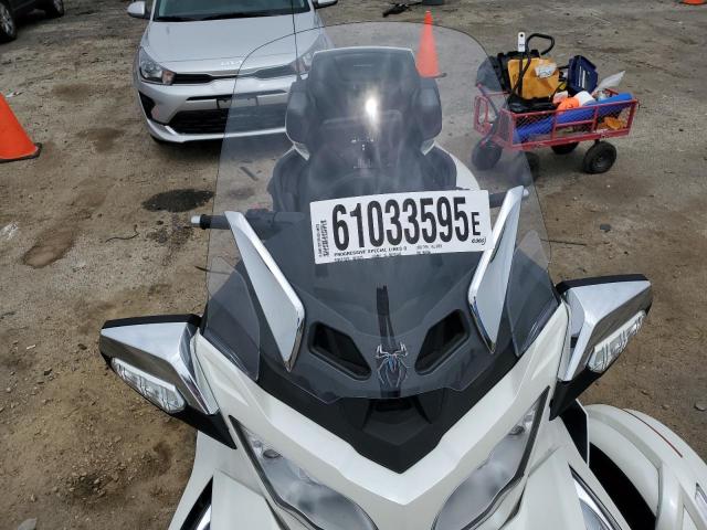2018 CAN-AM SPYDER ROA 2BXNBDD2XJV004056
