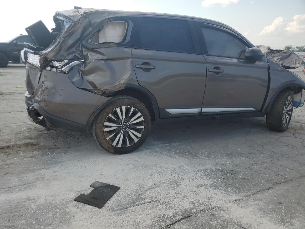 MITSUBISHI OUTLANDER ES