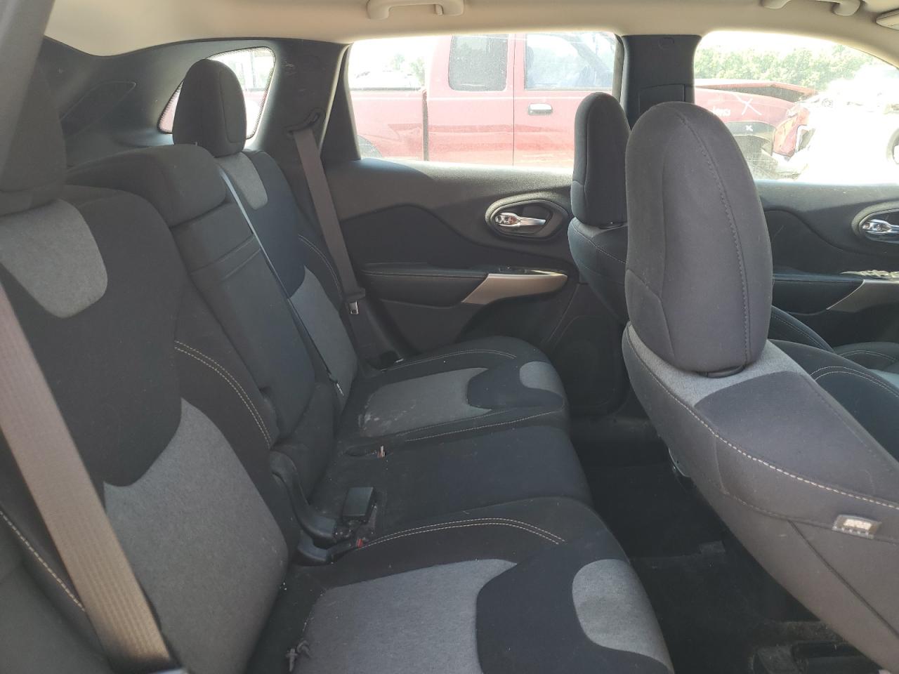 JEEP GRAND CHEROKEE SPORT