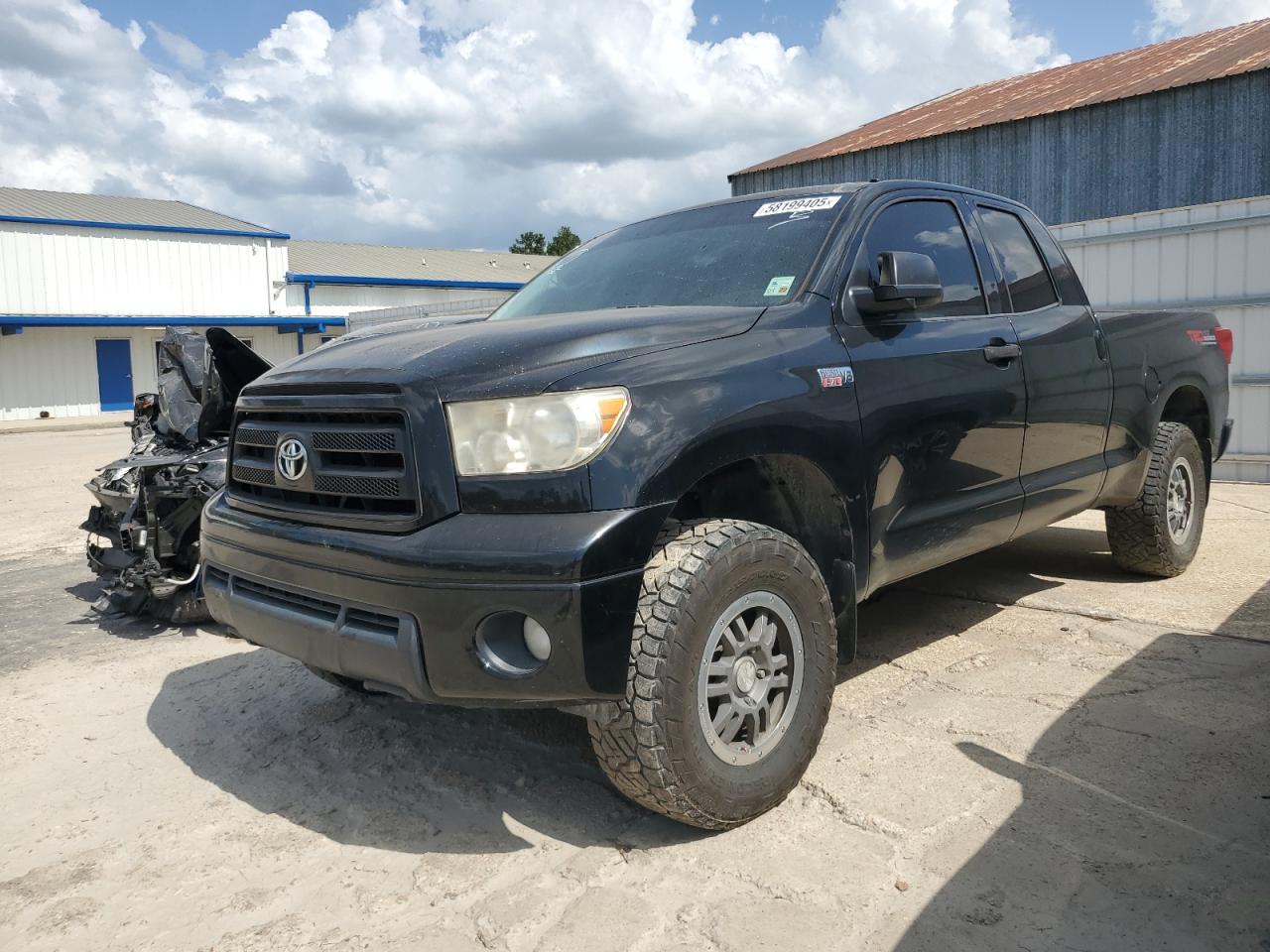 TOYOTA TUNDRA DOUBLE CAB SR5