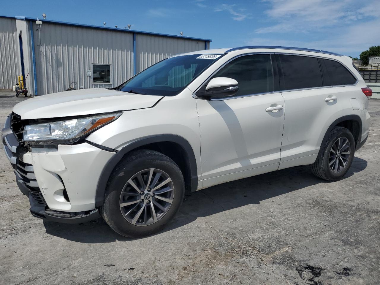 TOYOTA HIGHLANDER SE