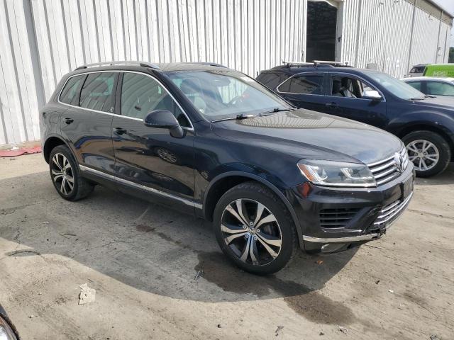 2017 VOLKSWAGEN TOUAREG WO WVGRF7BPXHD004758