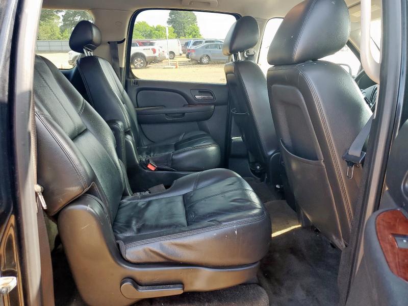 2010 CHEVROLET SUBURBAN C - 1GNUCJE09AR193230
