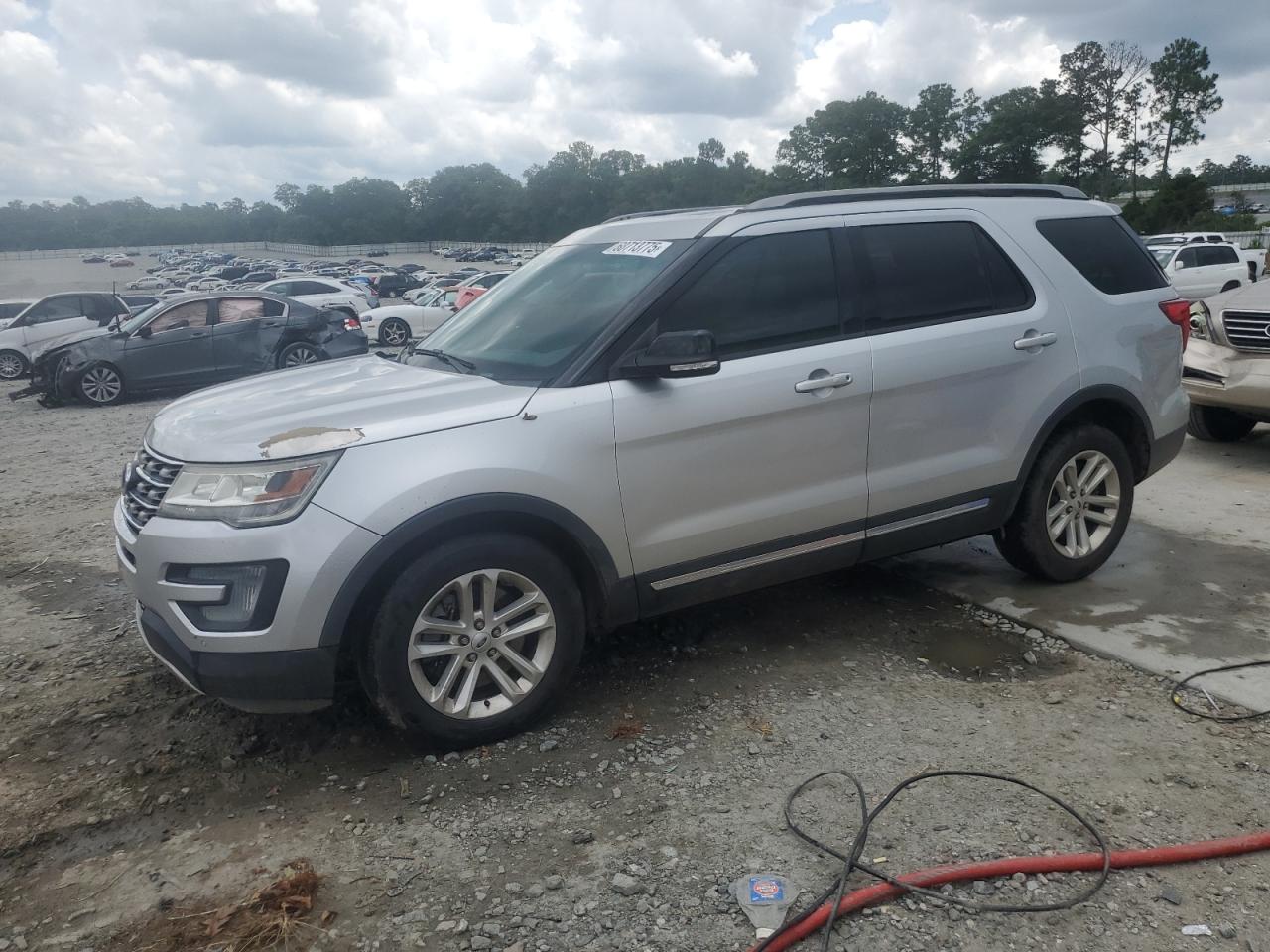 FORD EXPLORER XLT
