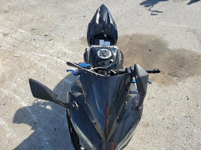 2017 KAWASAKI EX650 F JKAEXEK16HDA04883