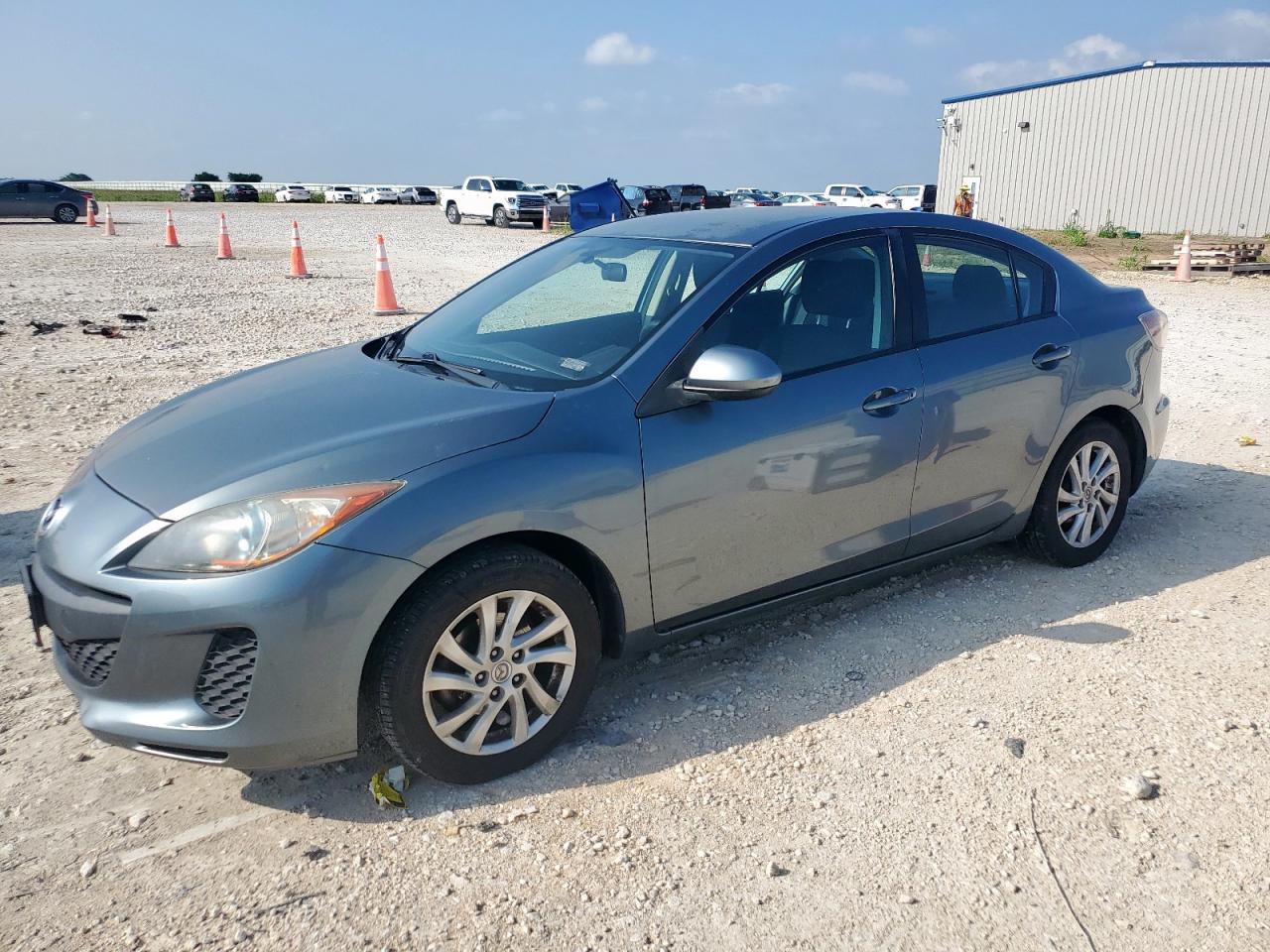 MAZDA 3 I