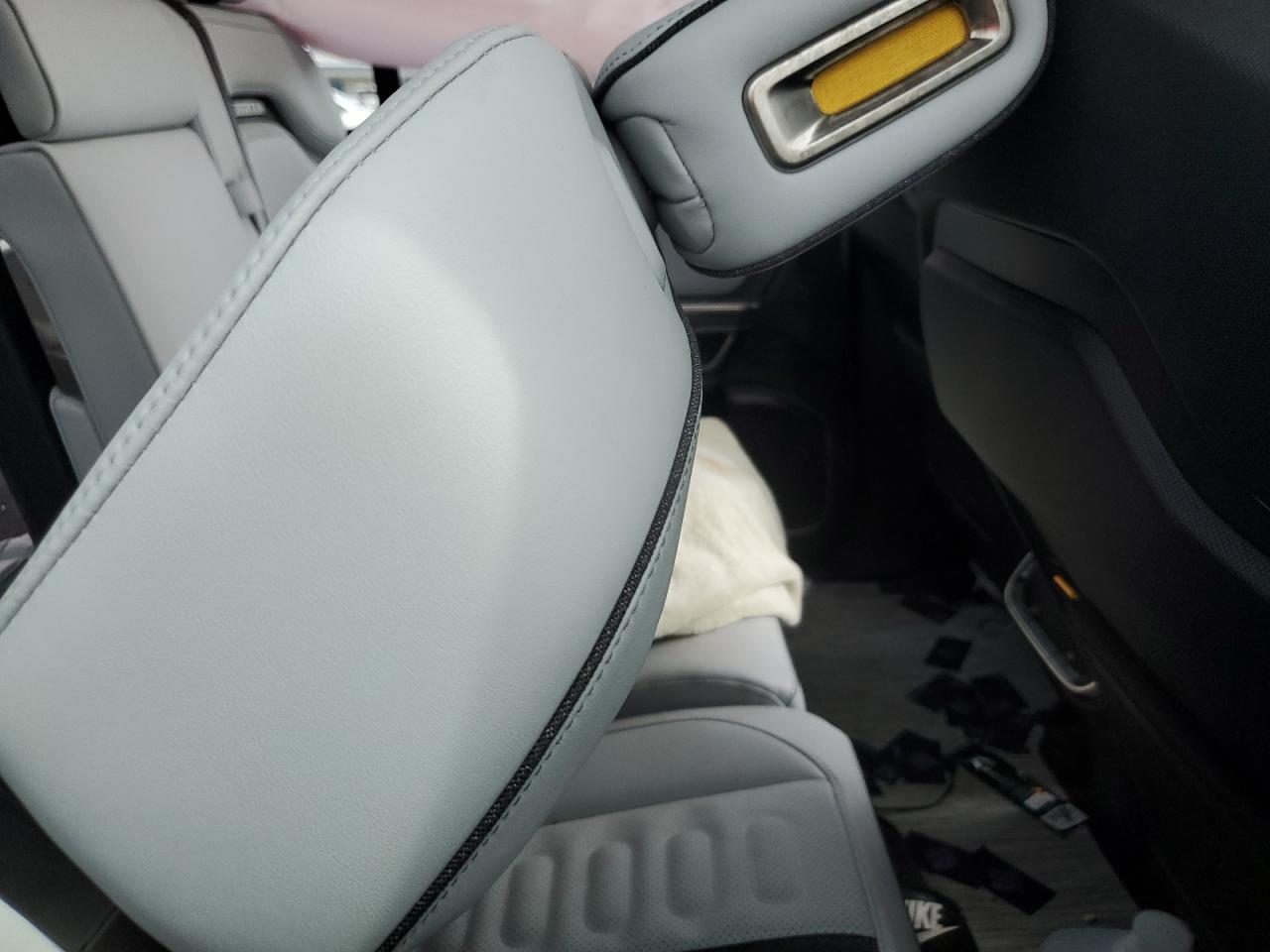 RIVIAN R1S ADVENTURE