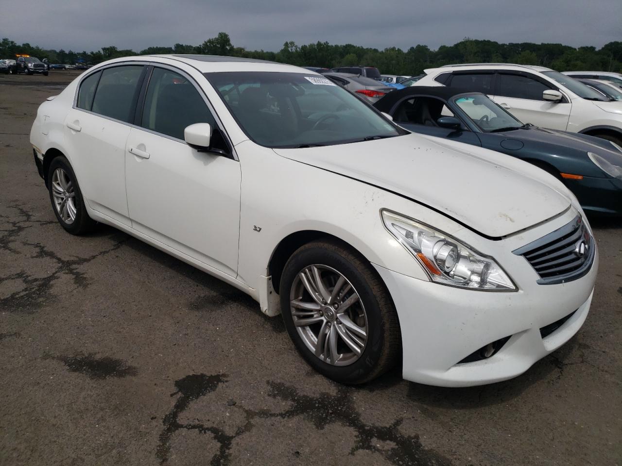 Infiniti Q40 2015