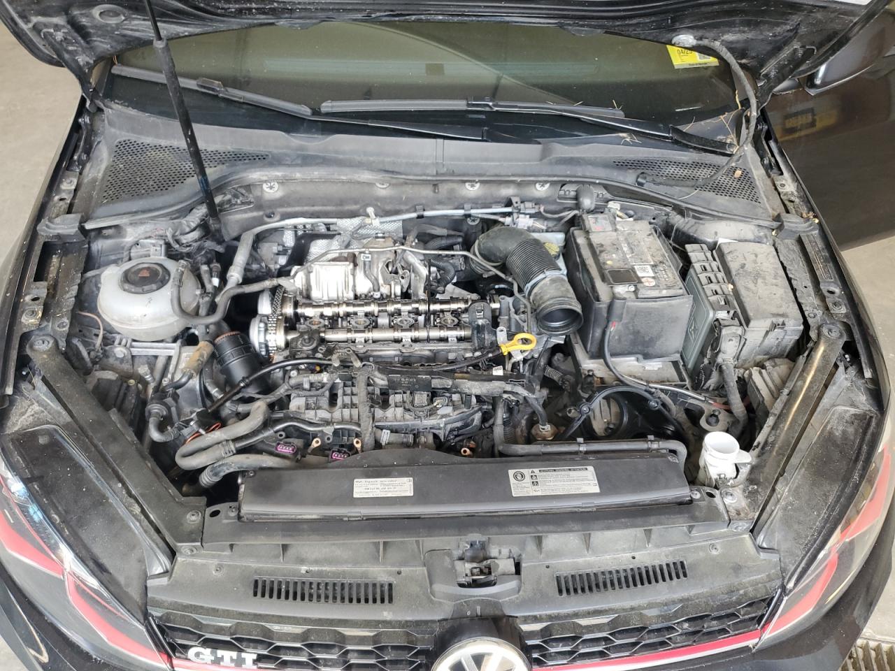 VOLKSWAGEN GOLF GTI S