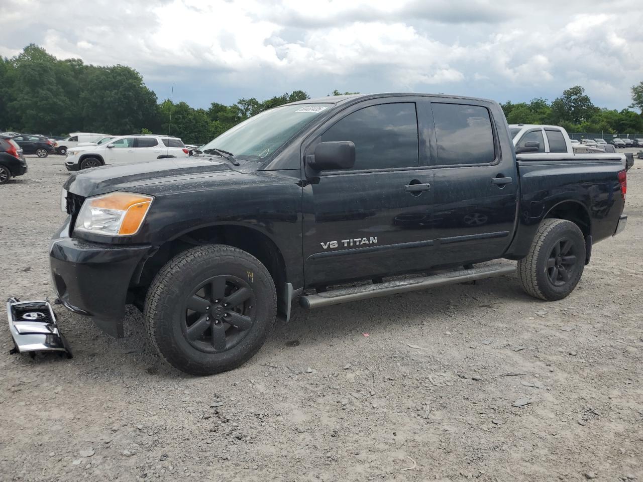 NISSAN TITAN S