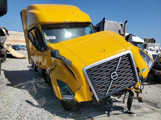 VOLVO VN VNL 2024 yellow  diesel 4V4NC9EH2RN636178 photo #1