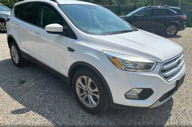 Vin: 1fmcu9gd2jua26555, lot: 62614975, ford escape se 2018 img_1