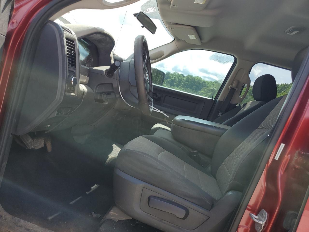 Dodge Ram 1500 2011