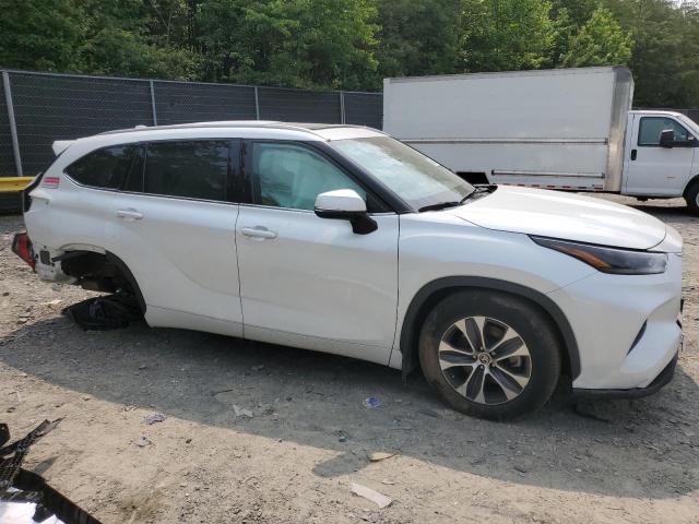 2022 TOYOTA HIGHLANDER - 5TDHZRBH7NS563387
