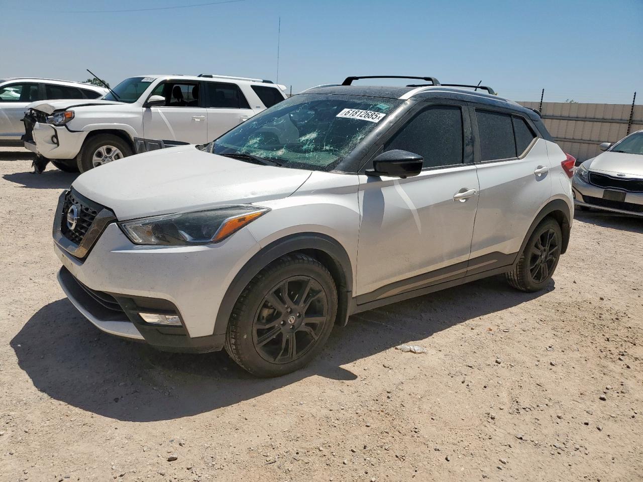 NISSAN KICKS S