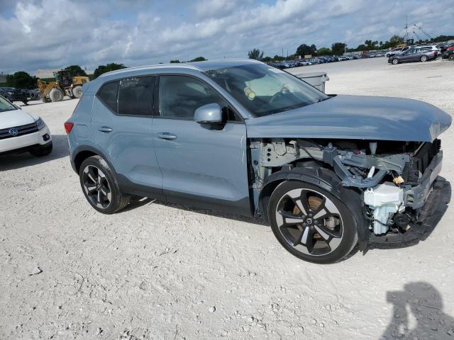 Vin: yv4ac2hk0l2327615, lot: 58834545, volvo xc40 t4 momentum 20204