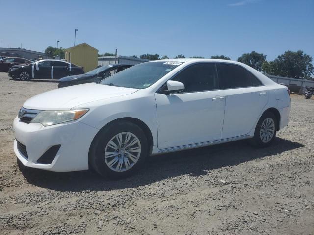 TOYOTA CAMRY BASE