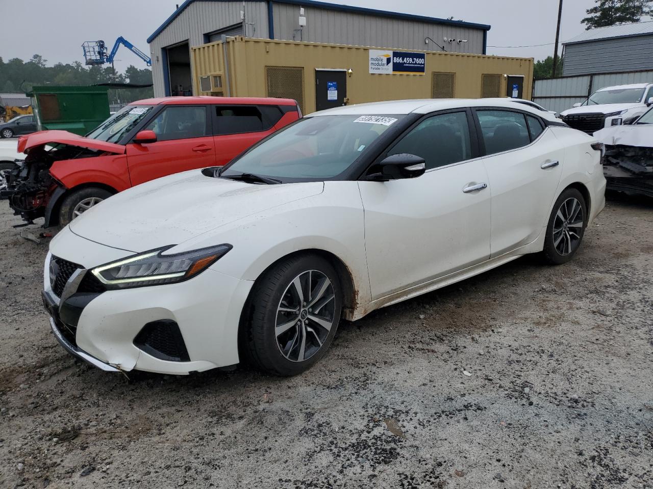  Salvage Nissan Maxima