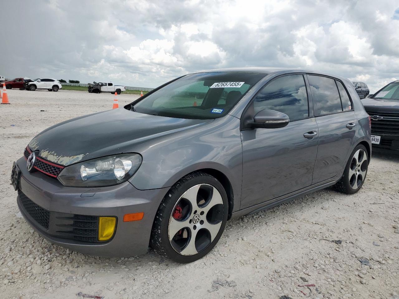 VOLKSWAGEN GOLF GTI