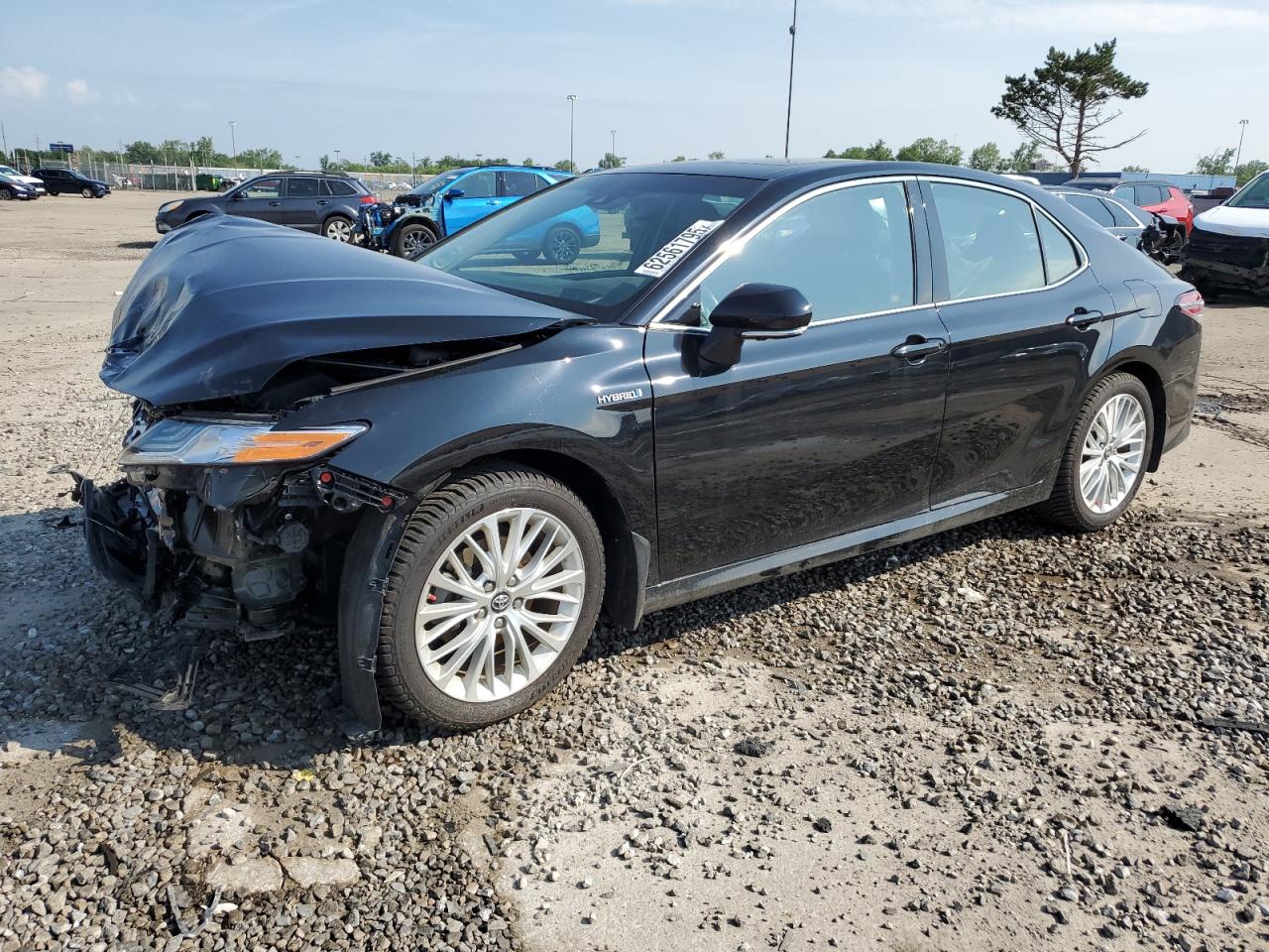 TOYOTA CAMRY HYBRID