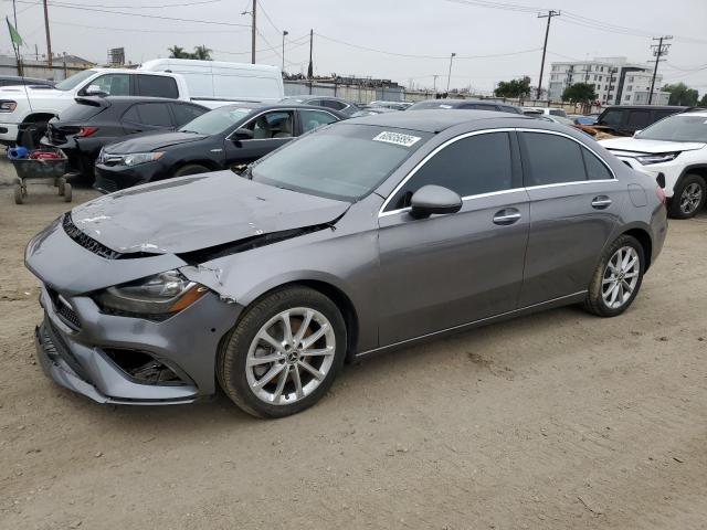 MERCEDES-BENZ A 220