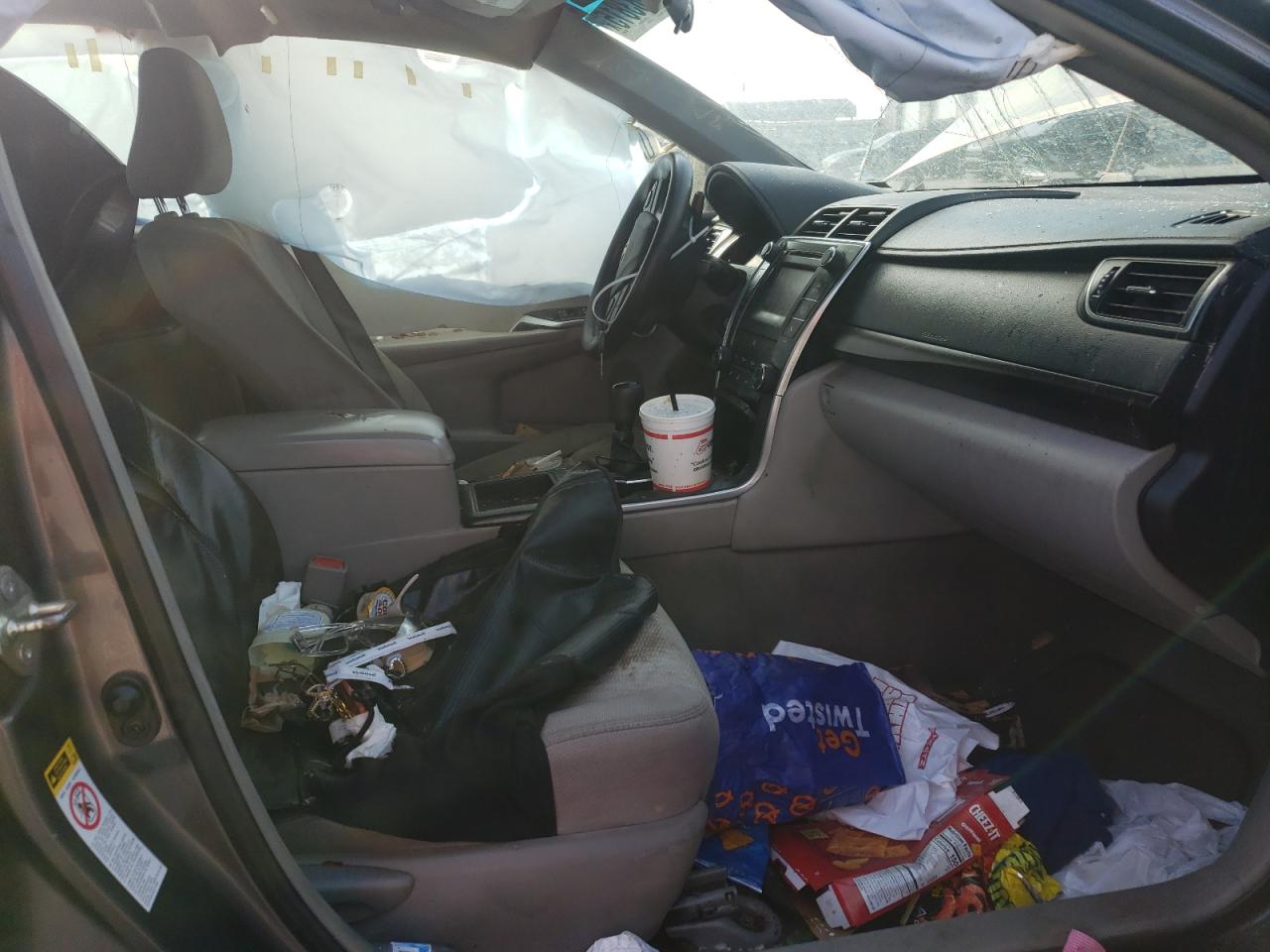 Toyota Camry le 2015