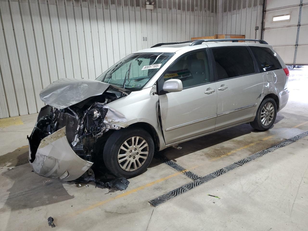 TOYOTA SIENNA XLE