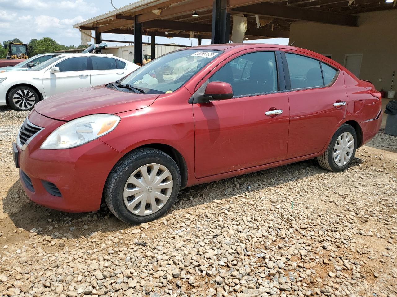 NISSAN VERSA S