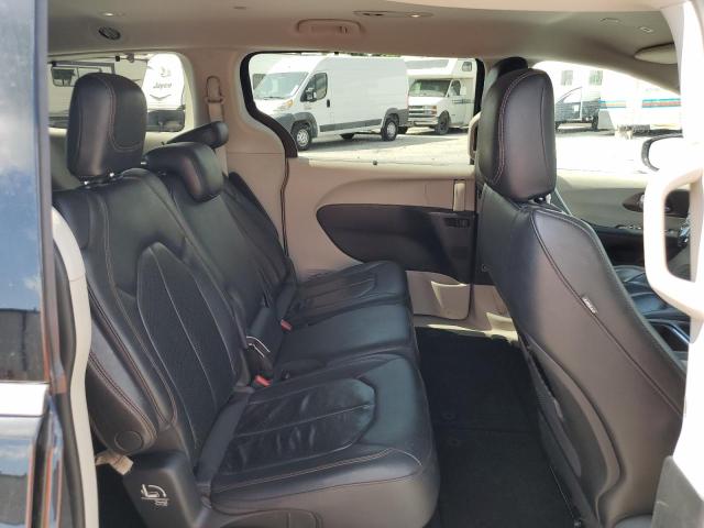 2018 CHRYSLER PACIFICA T 2C4RC1BG8JR130677
