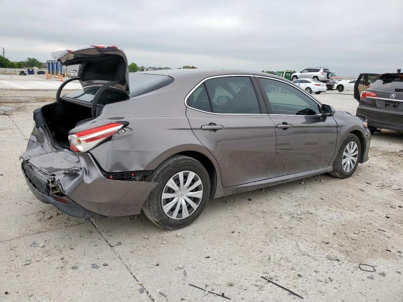 2018 TOYOTA CAMRY L 4T1B11HK5JU084498