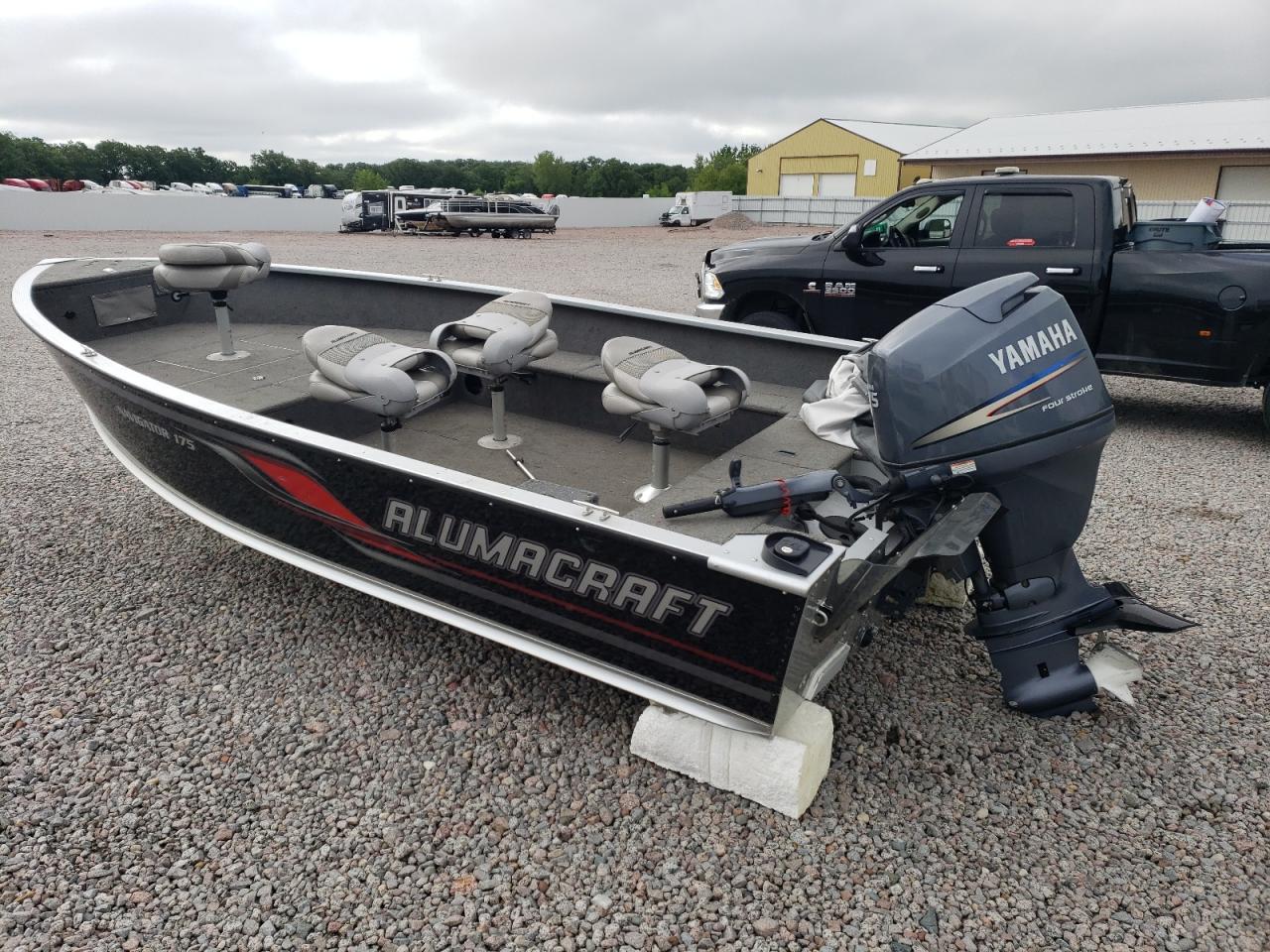 Lot #3226629775 2010 ALUMACRAFT 175