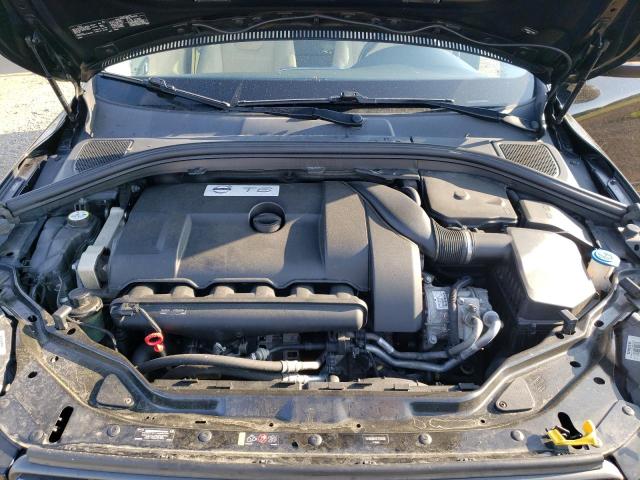 2015 VOLVO XC60 T6 PR YV4902RK4F2724209