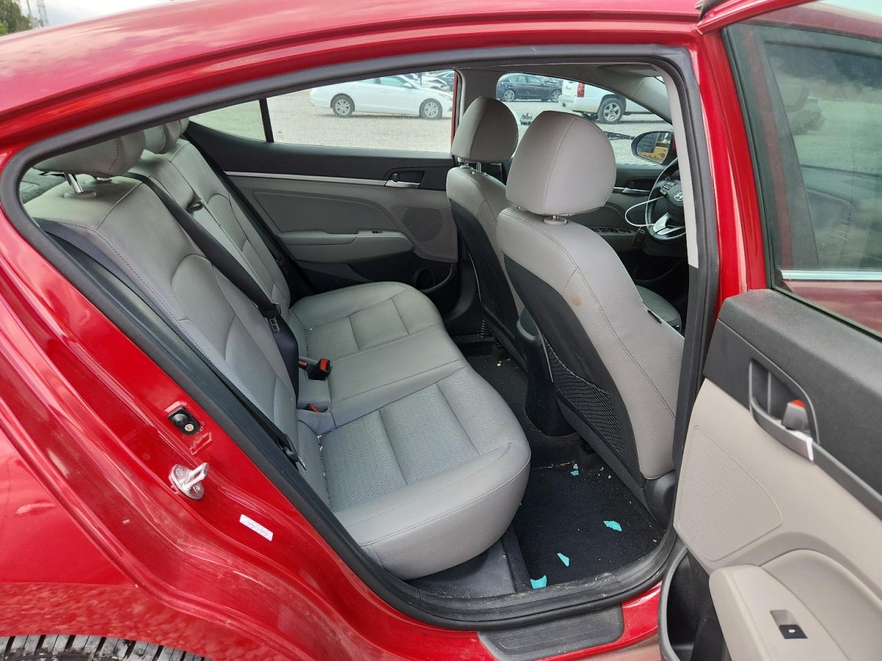 Hyundai Elantra se 2020