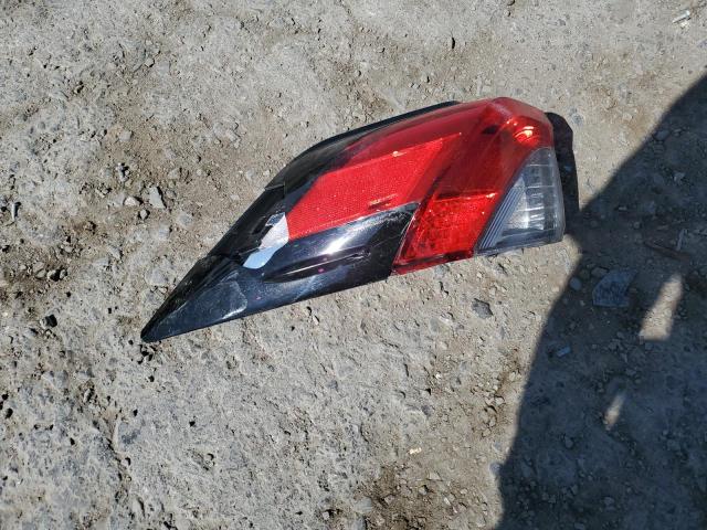 2022 TOYOTA RAV4 XLE - 2T3W1RFV9NC207697