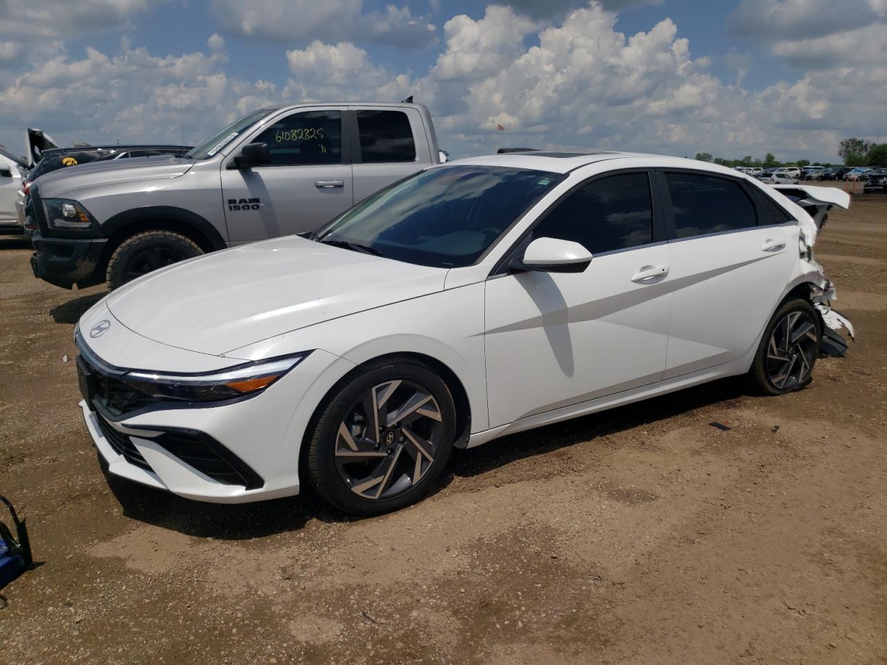HYUNDAI ELANTRA SEL